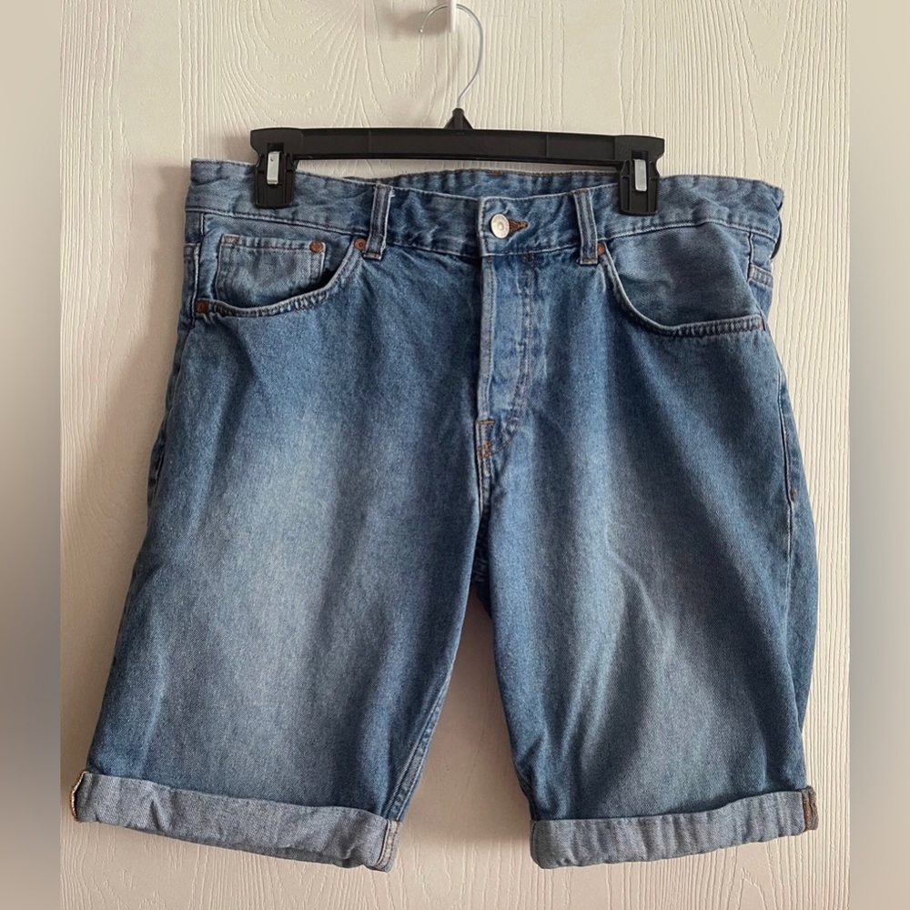 Men’s Denim and Denim shorts slim fit low waist size 32